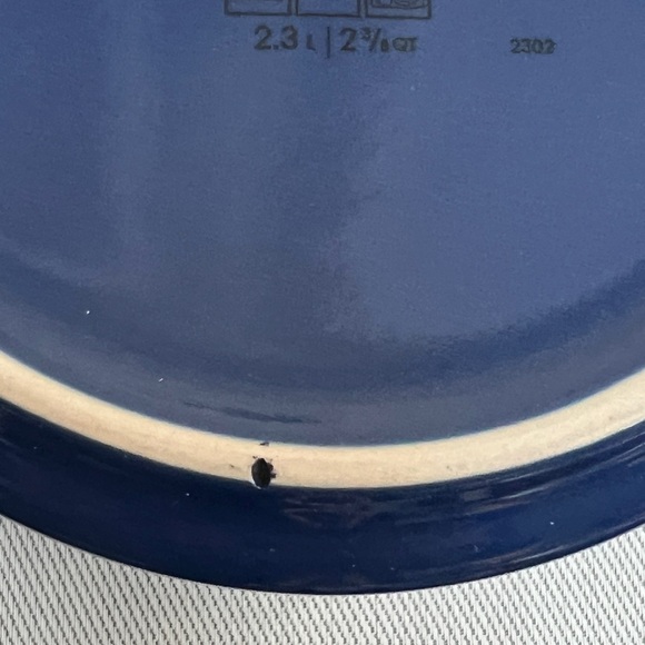 NEW Le Creuset 2.3L Utensil Crock Cobalt Blue - Picture 7 of 7